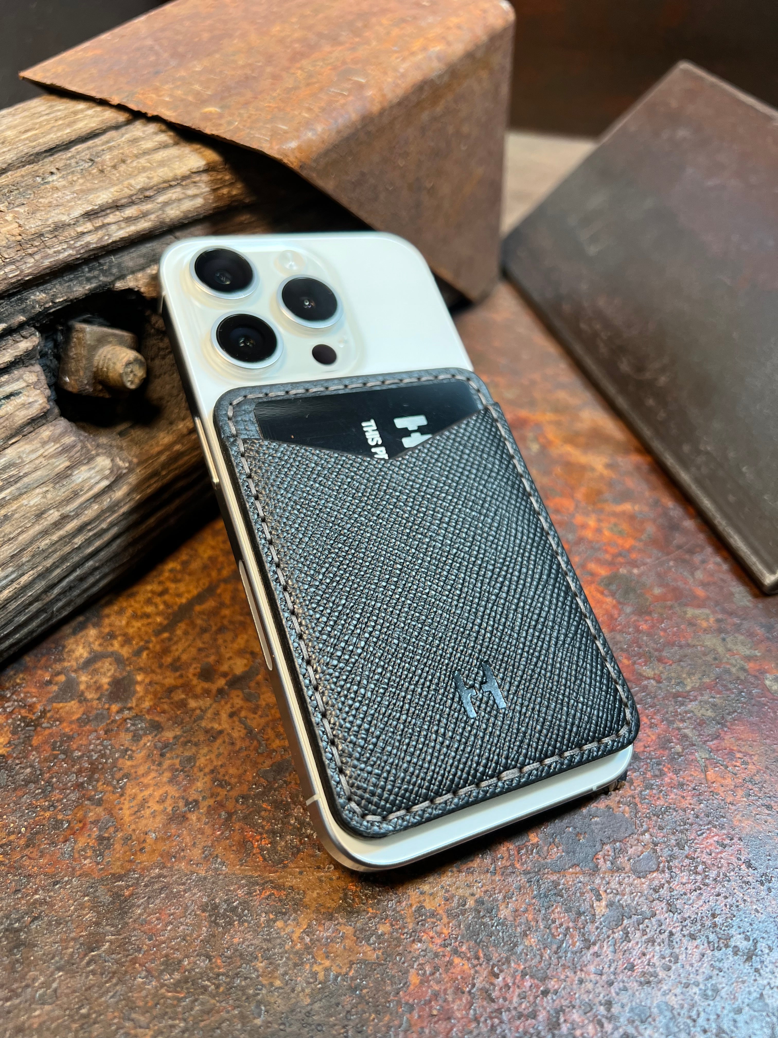 H I X . M A G . S A F E . BLACK – Hix